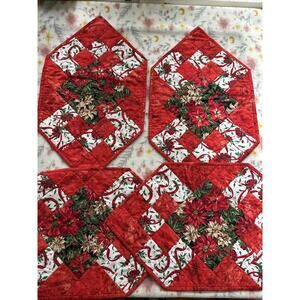 Set Of 4 Quilted Christmas Placemats Red Holiday (homemade) EUC Poinsettias